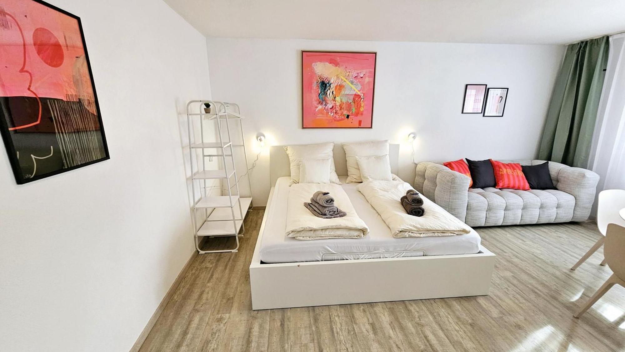 Stadtgarten-Studios - Im Zentrum Mit Parkplatz Вайнгартен Екстериор снимка