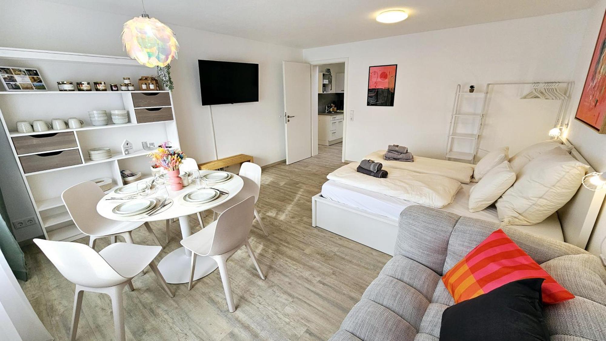 Stadtgarten-Studios - Im Zentrum Mit Parkplatz Вайнгартен Екстериор снимка